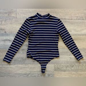 Cupshe NWT women’s size XL navy blue striped funnel neck long sleeve body suit